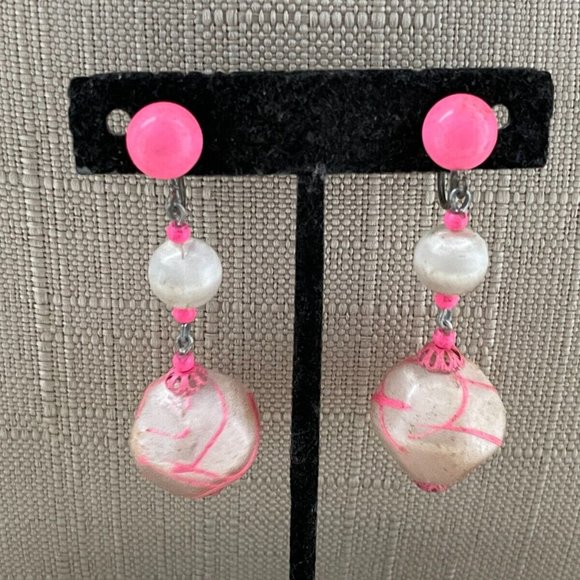 Vintage Earrings Pink/White Tone Ear Jewelry Unbranded Earrings - Picture 8 of 9